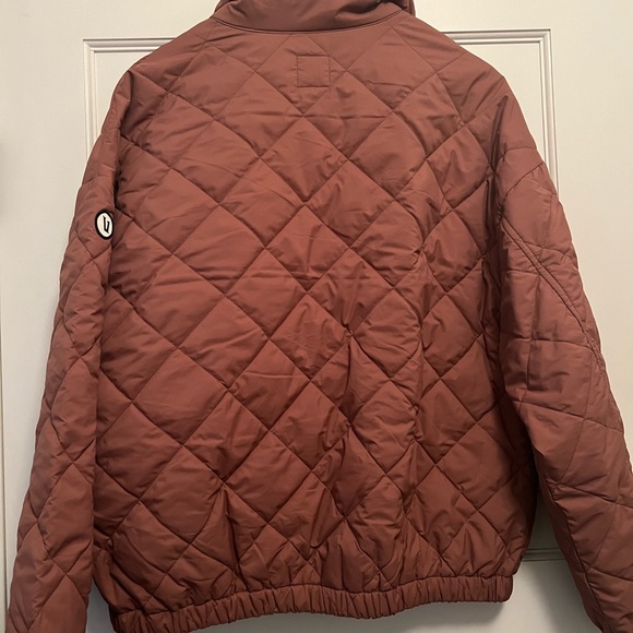 Vuori Halo Insulated Jacket -Women’s M - Picture 2 of 5